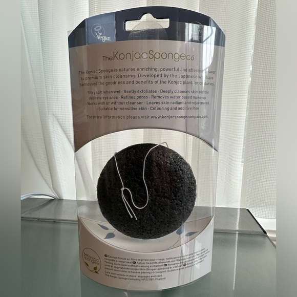 PREMIUM KONJAC FACE PUFF WITH BAMBOO CHARCOAL - Picture 2 of 2